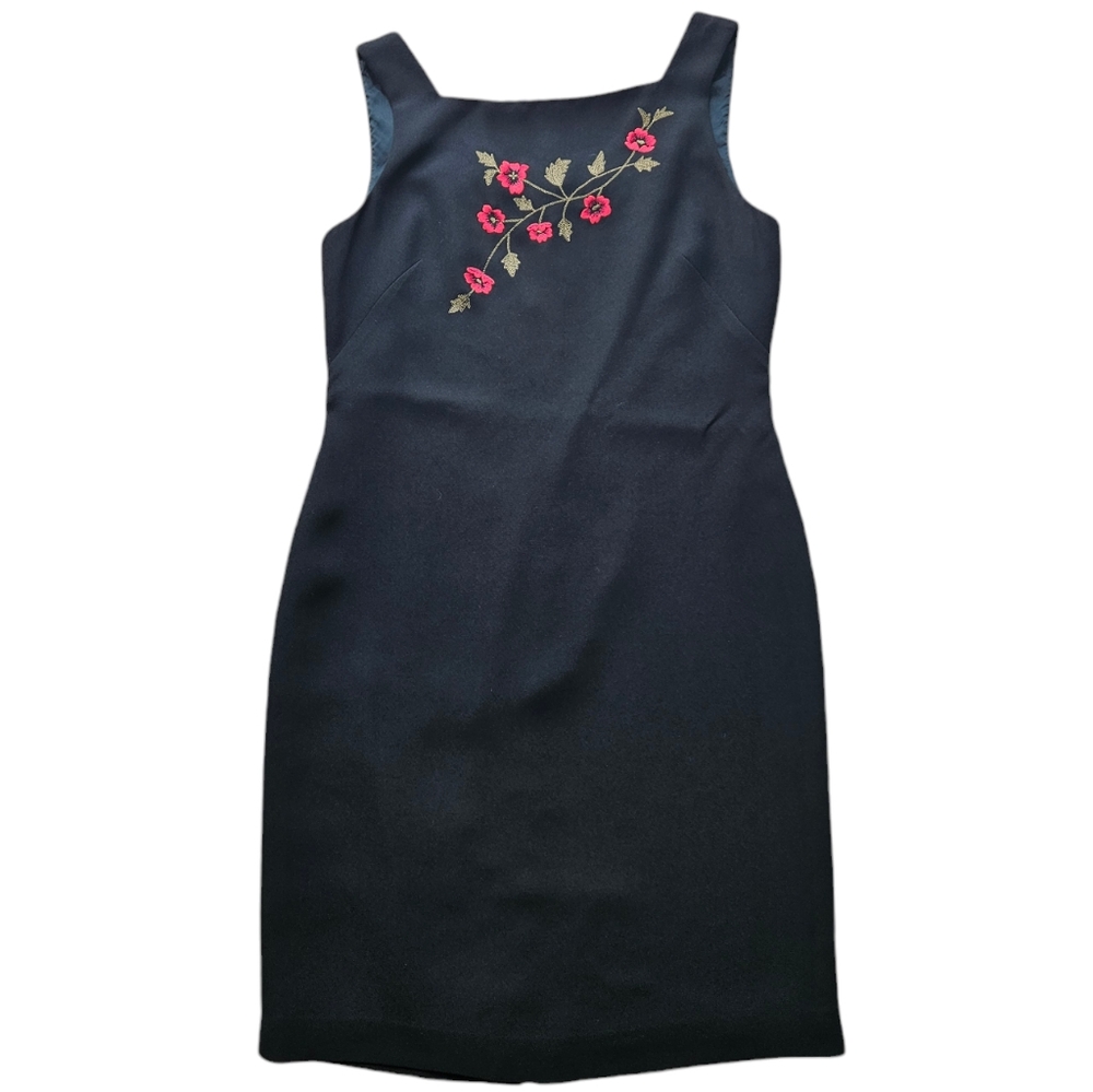 CASUAL CORNER Black Mini Sleeveless Floral Embroidered Dress. Size 4